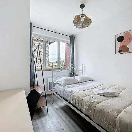 2 Réunis 6 Parking 16 Pers Appartement *
